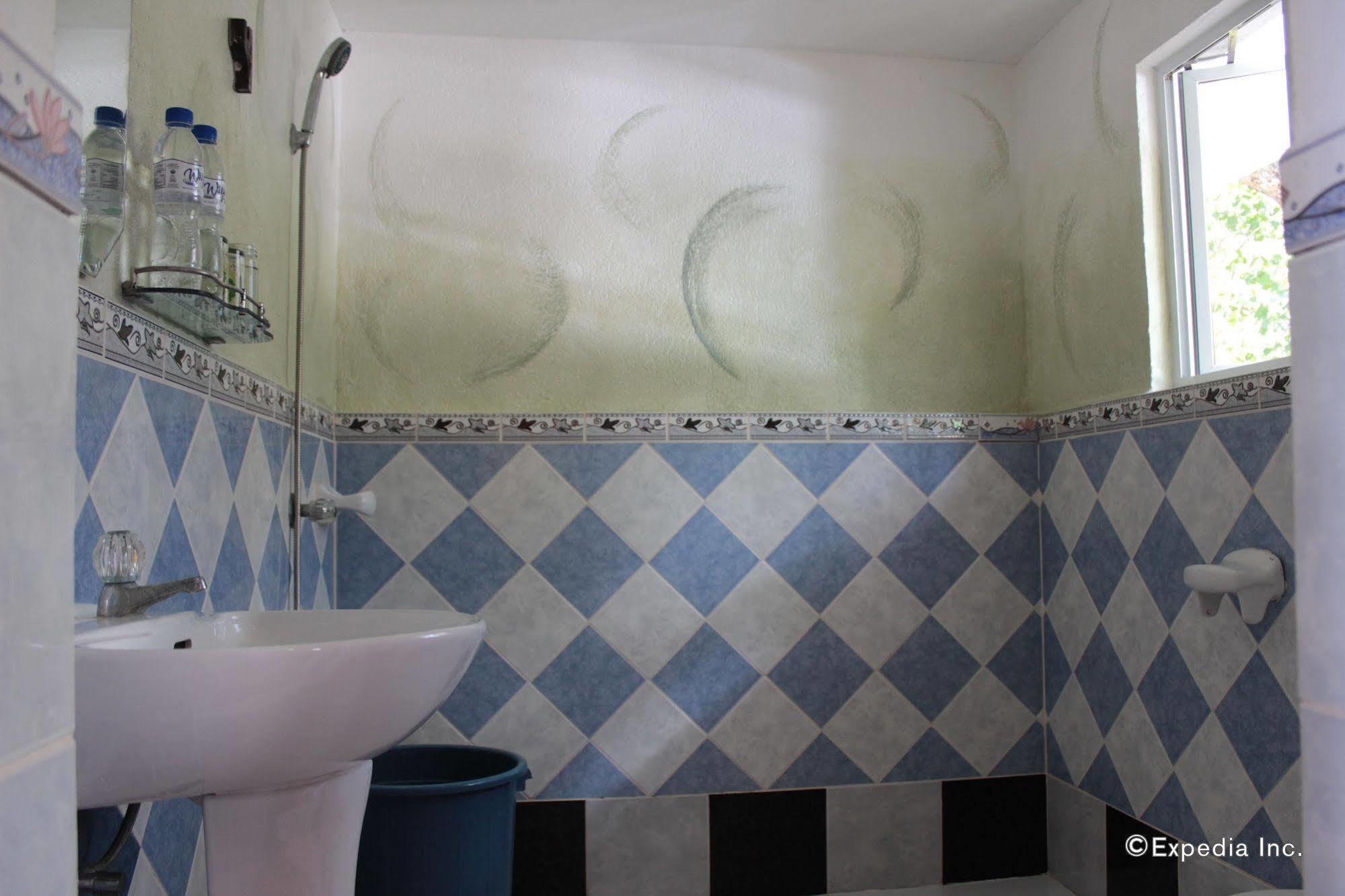 Pierhouse Lodging باسانغا المظهر الخارجي الصورة